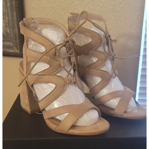 SOHO GIRLS LACE-UP SUEDE BLOCK SANDALS SIZE 8 NEW IN BOX - Picture 3 of 15